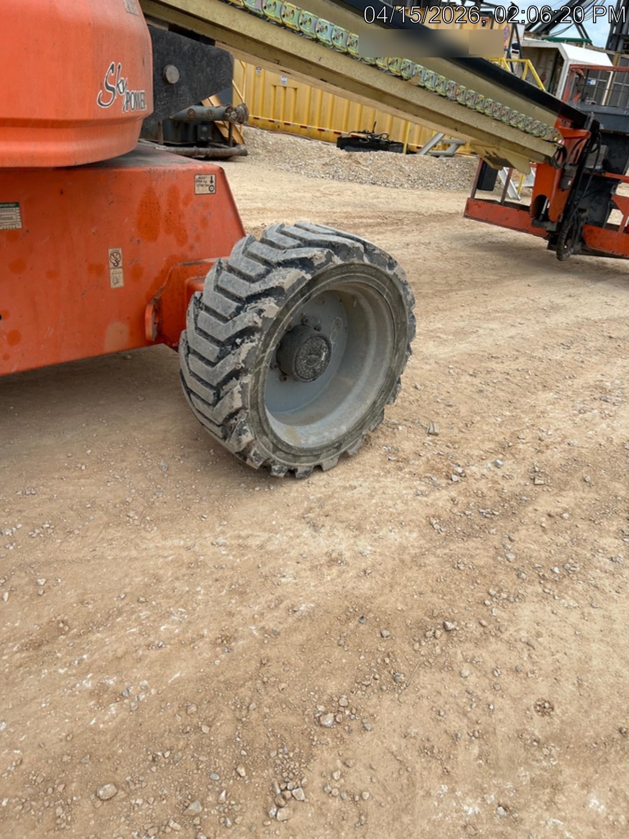 2021 JLG 600S