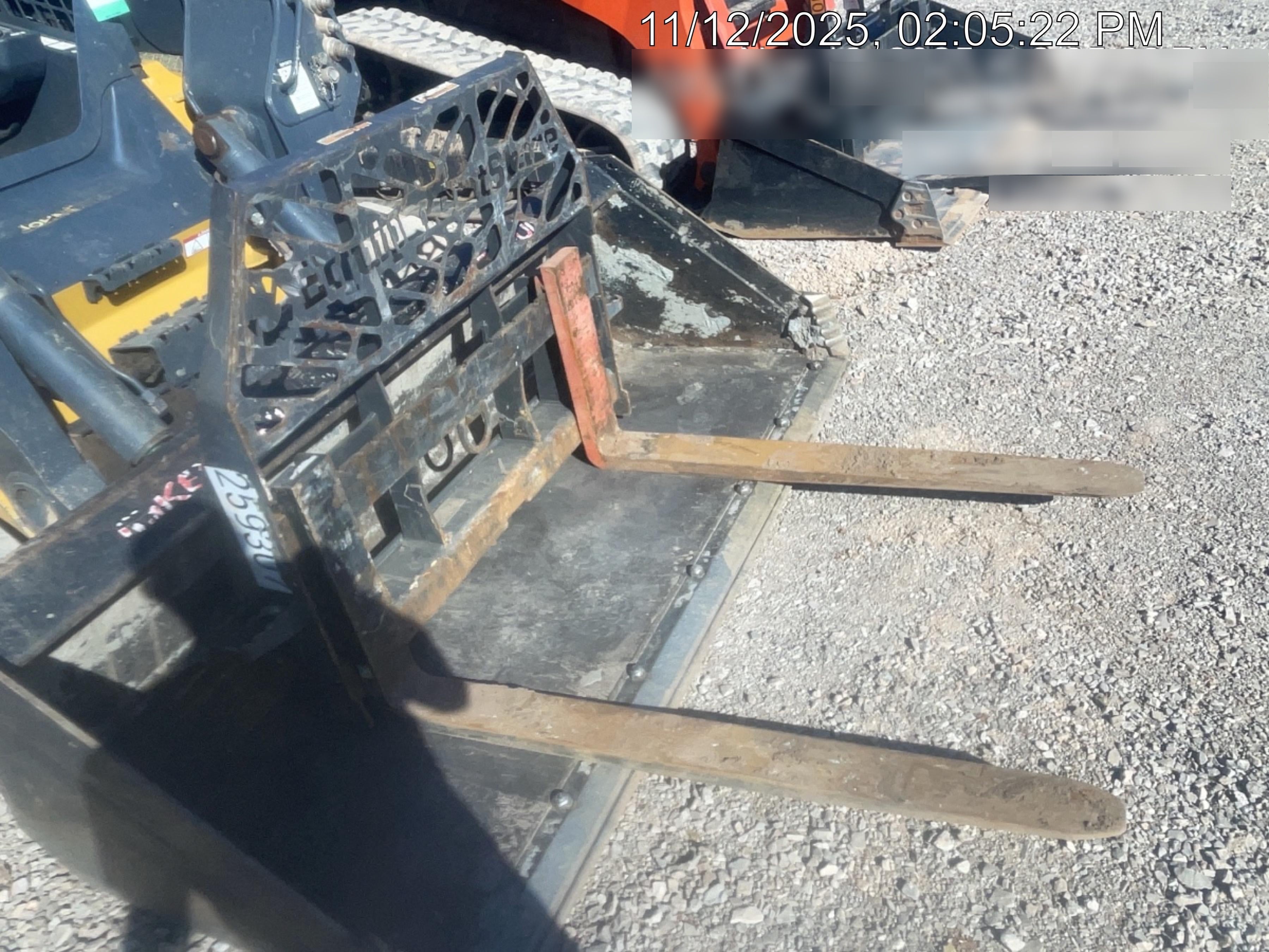 2024 ARROW MATERIAL HANDLING 48" Pallet Forks - Arrow