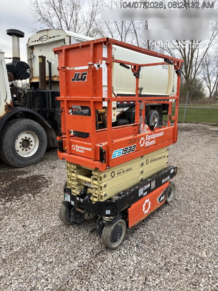 2022 JLG ES1932