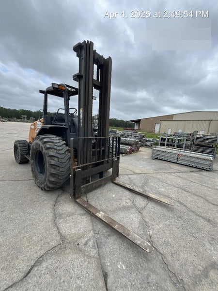 2019 CASE 588H