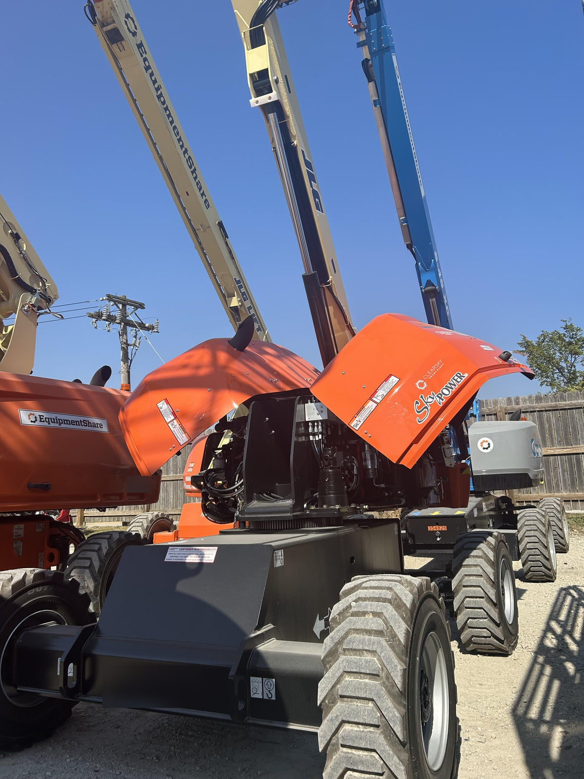 2025 JLG 460SJ