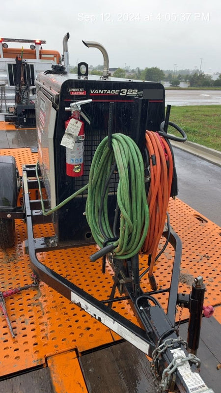 2019 Lincoln Electric Vantage 322 Welder Ready-Pak 3, Two wheel trailer, Fender and Light kit, Cable Rack