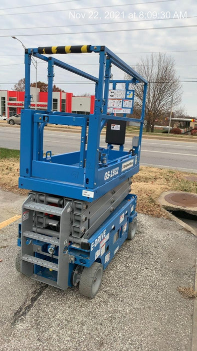 2021 GENIE GS-1932