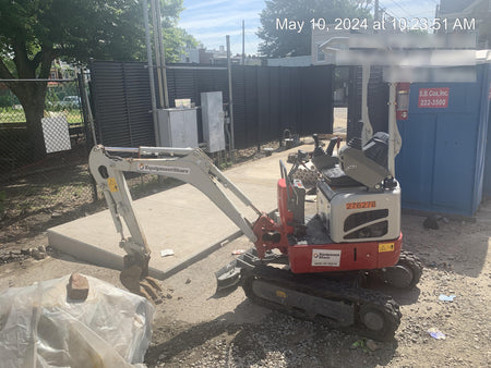2022 TAKEUCHI TB210R