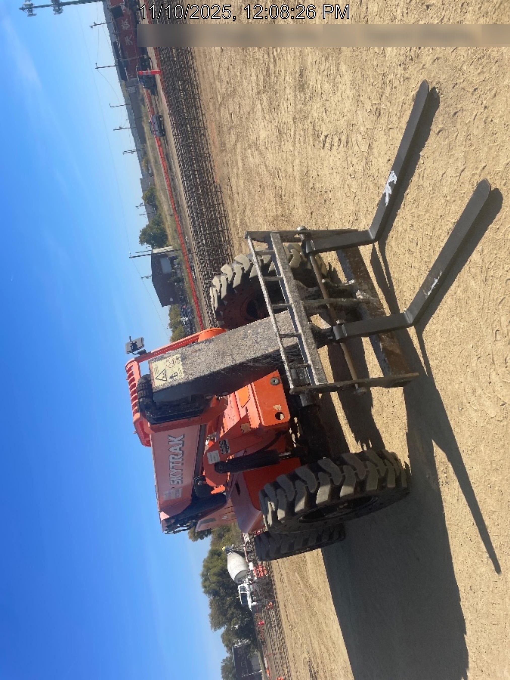 2016 SKYTRAK 8042