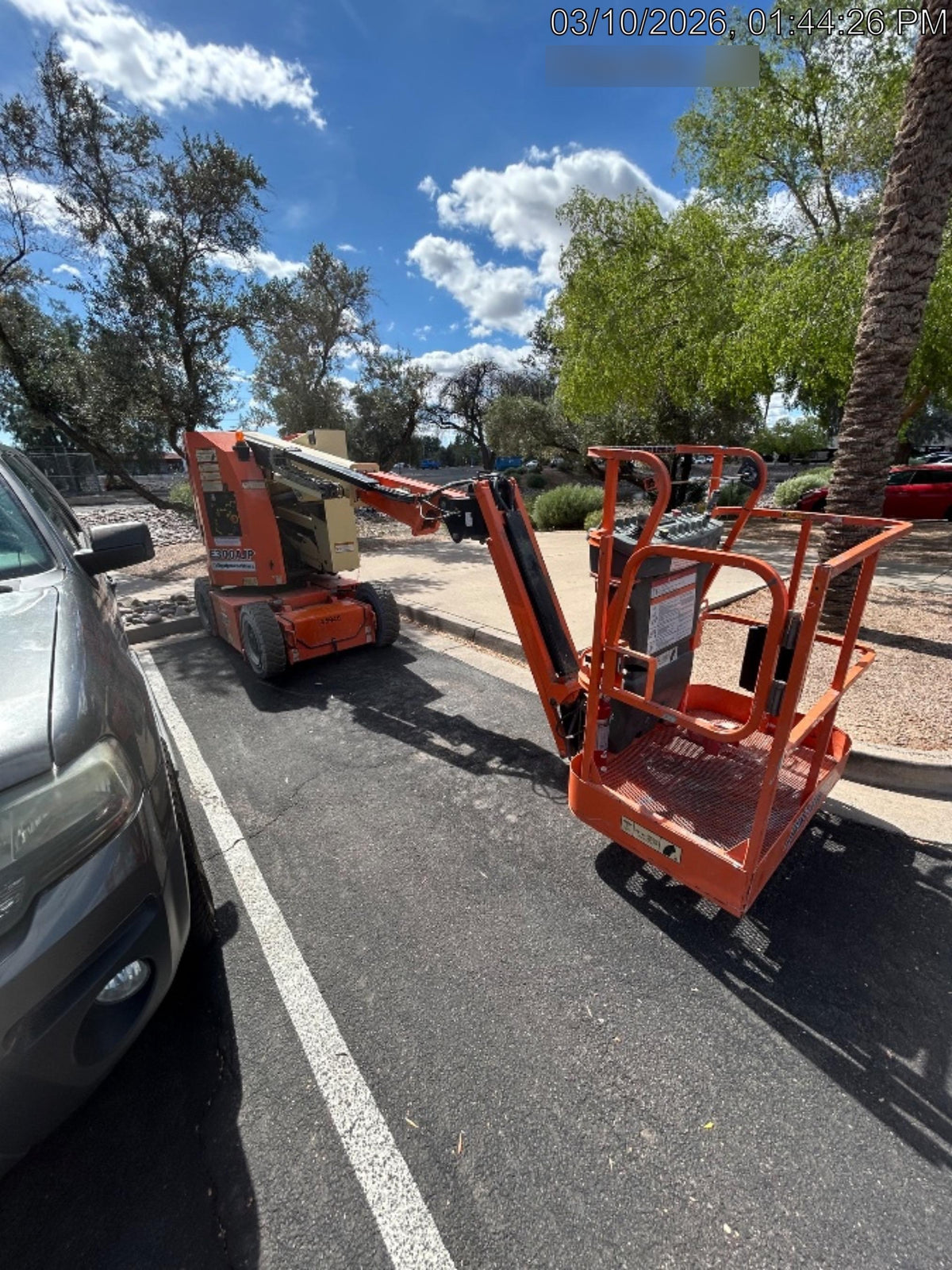 2019 JLG E300AJP