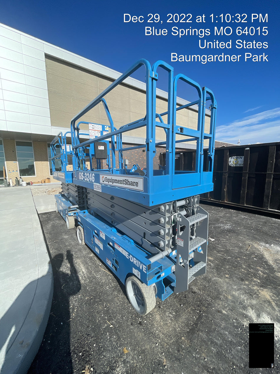 2022 GENIE GS-3246