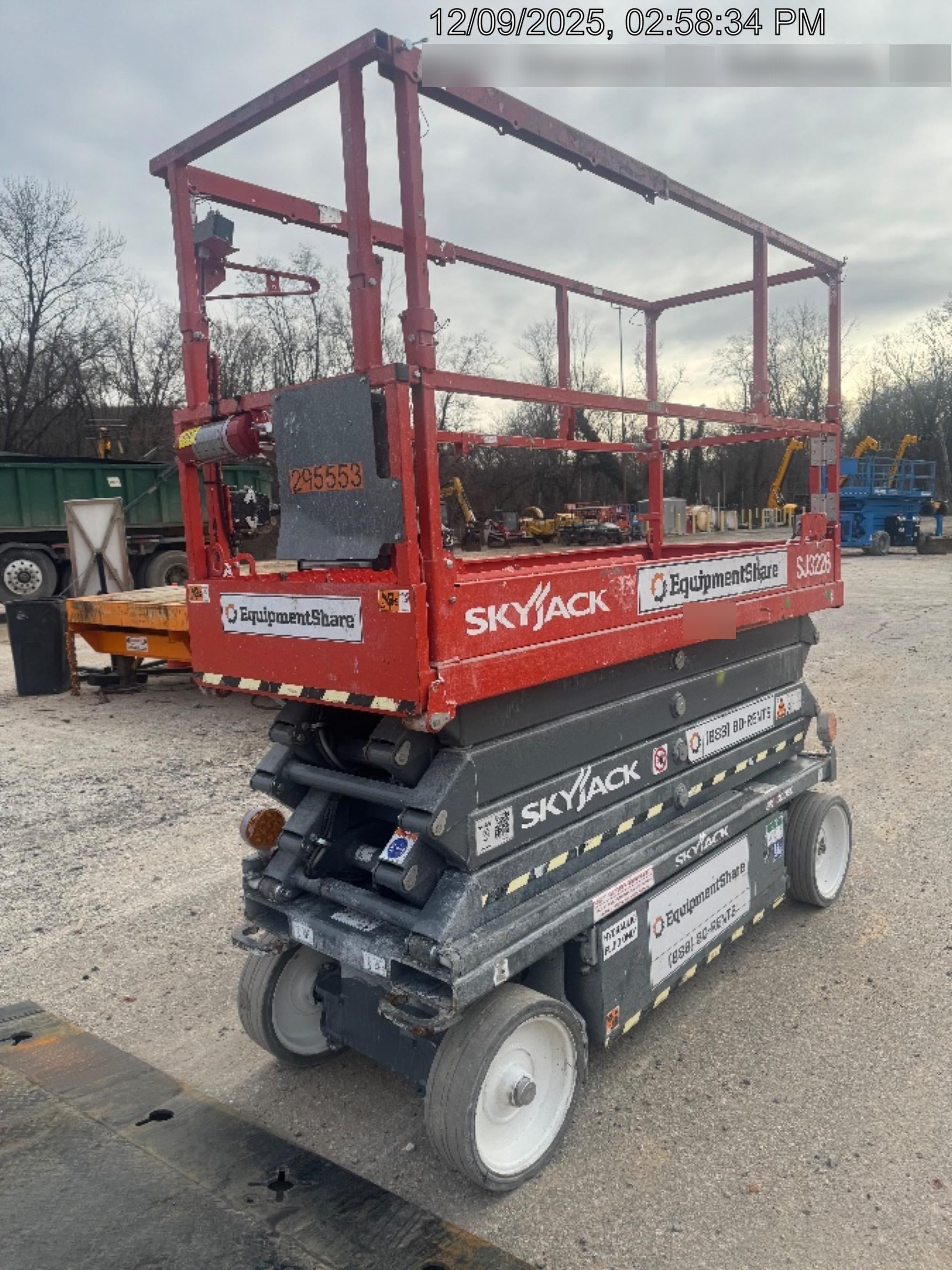 2023 SKYJACK SJ3226