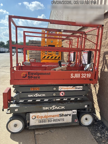 2018 Skyjack SJIII-3219 Skyjack SJIII3219 Scissor Lift w/Trojan Batteries