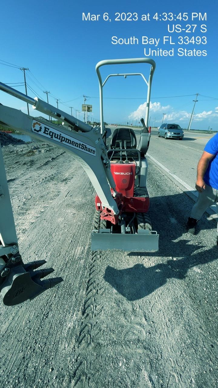 2022 TAKEUCHI TB210R