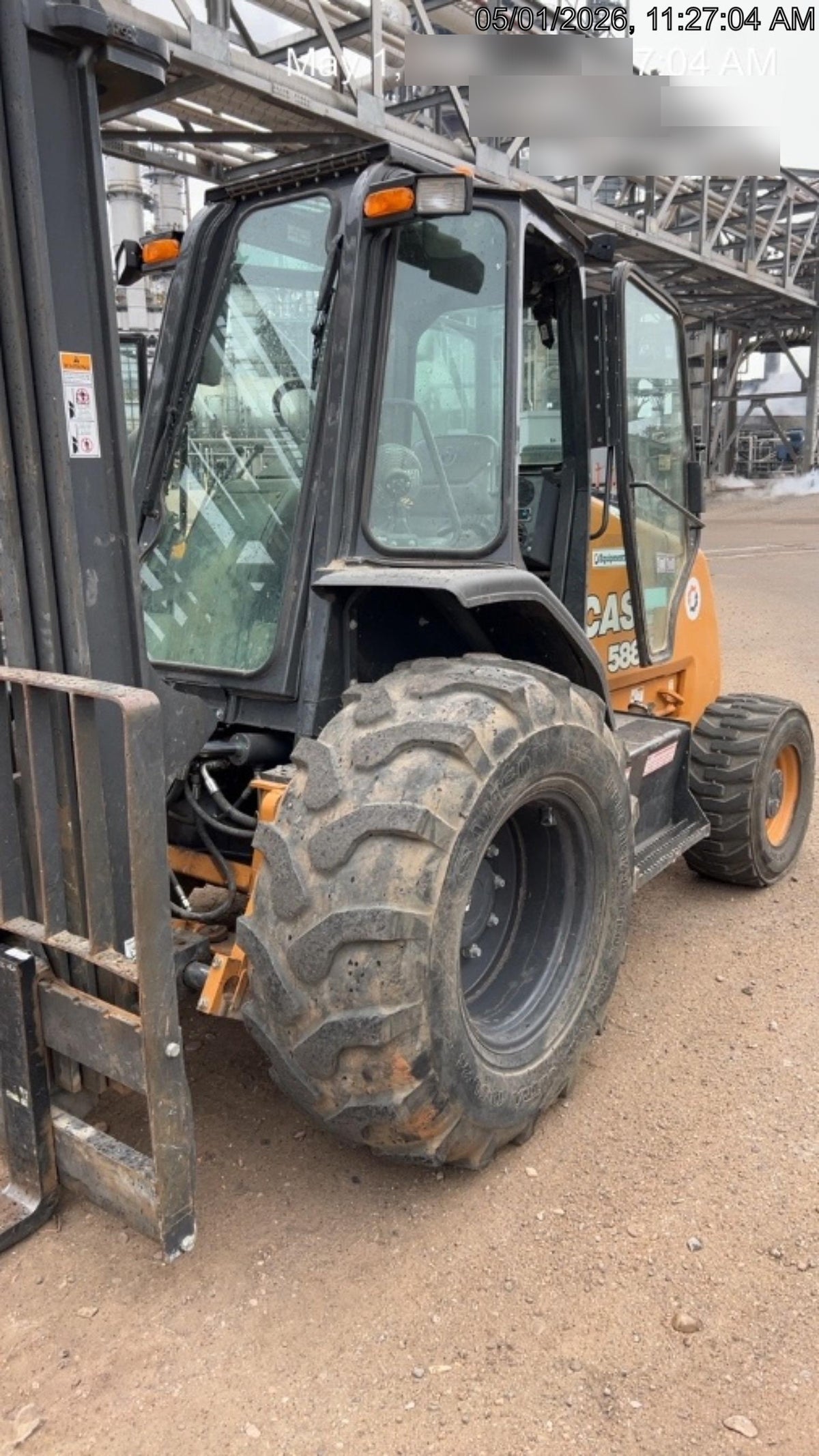 2021 CASE 588H
