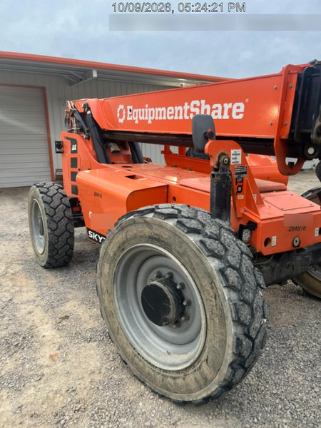 2022 SKYTRAK 8042