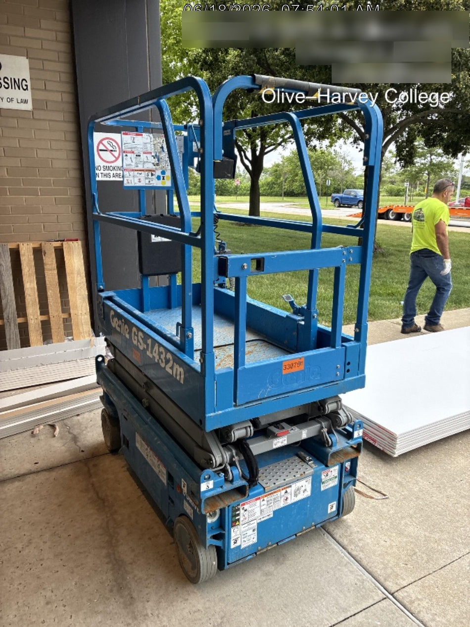 2023 GENIE GS-1432