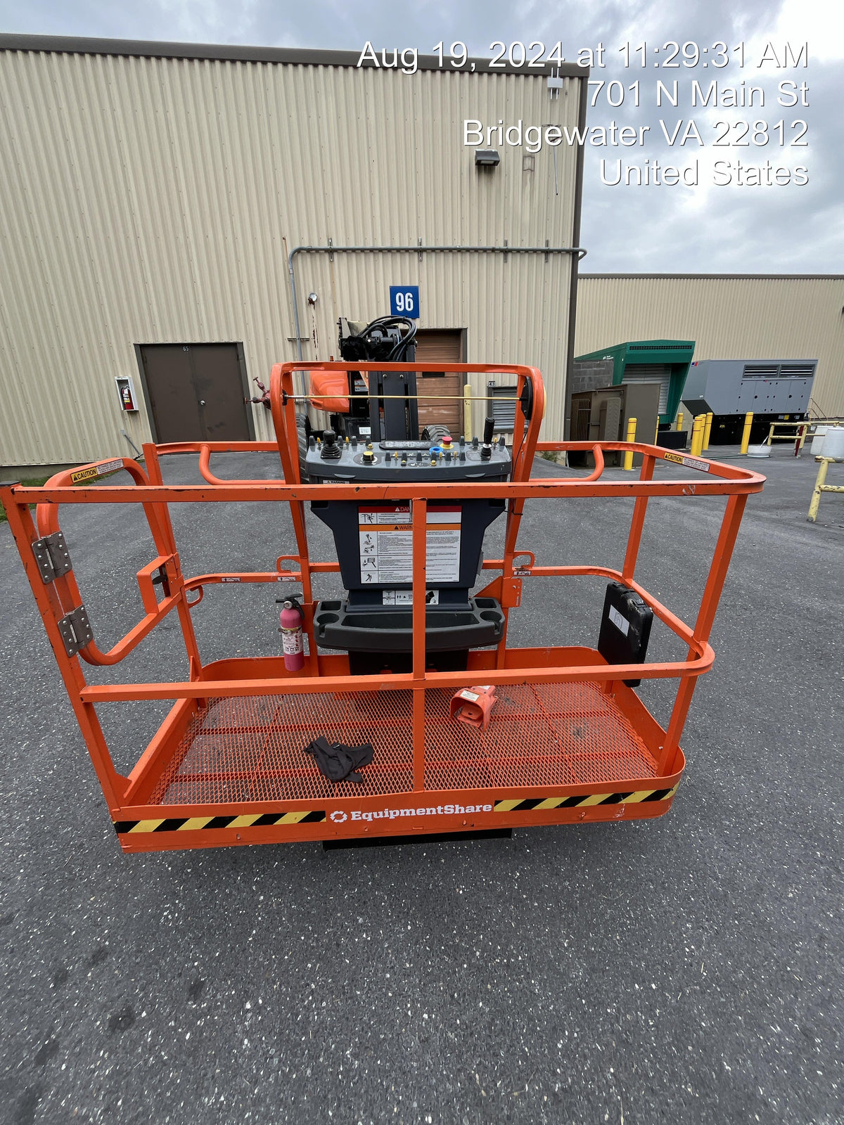 2023 JLG EC600SJ