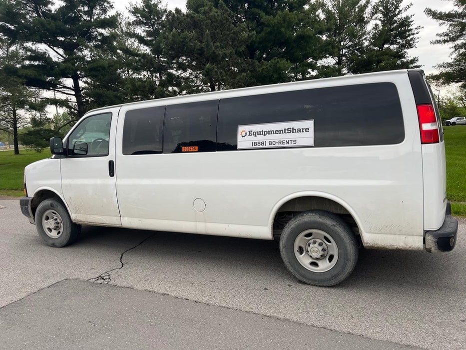 2023 CHEVROLET Express Van - Rental