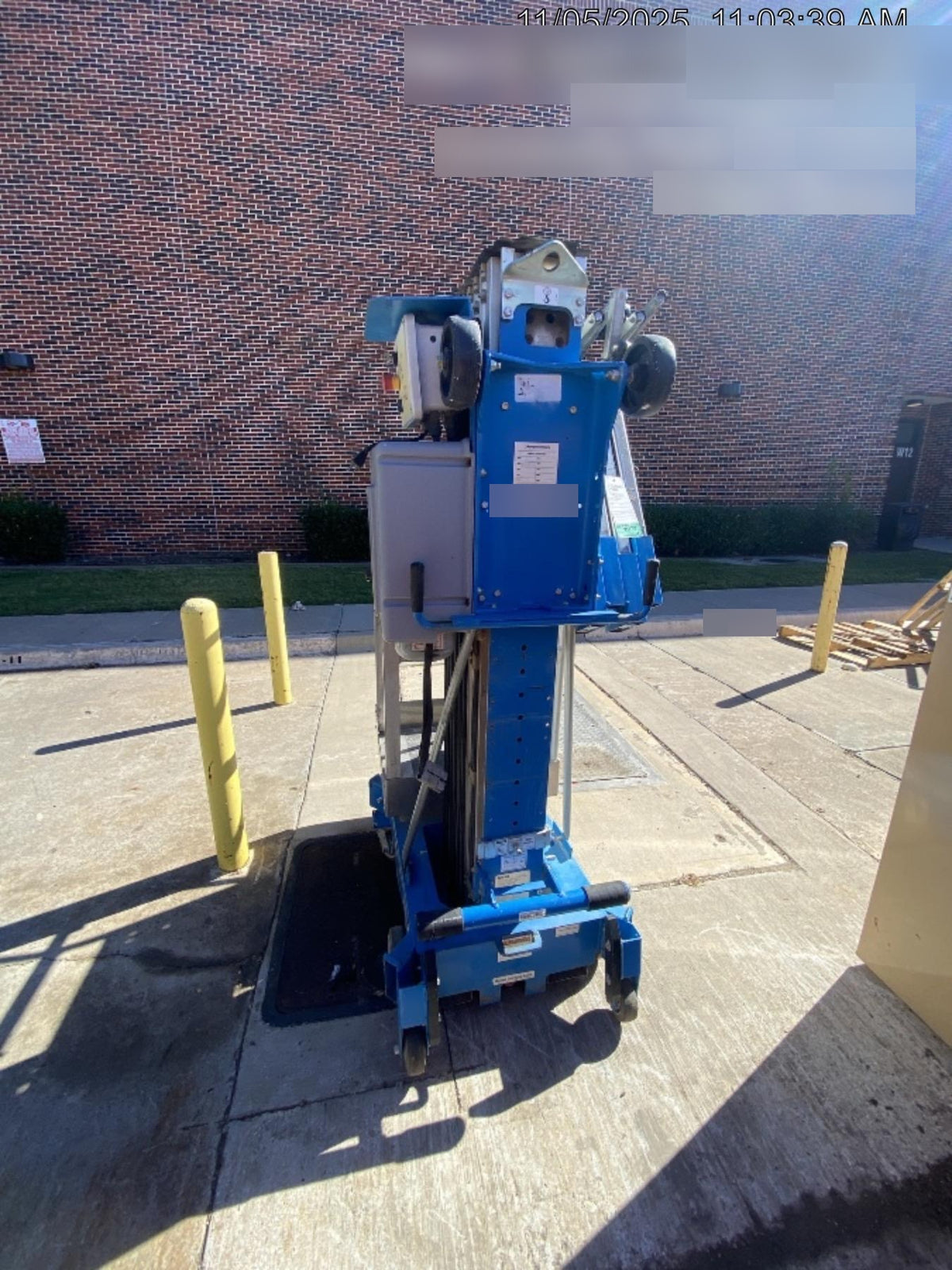 2019 GENIE AWP-30S