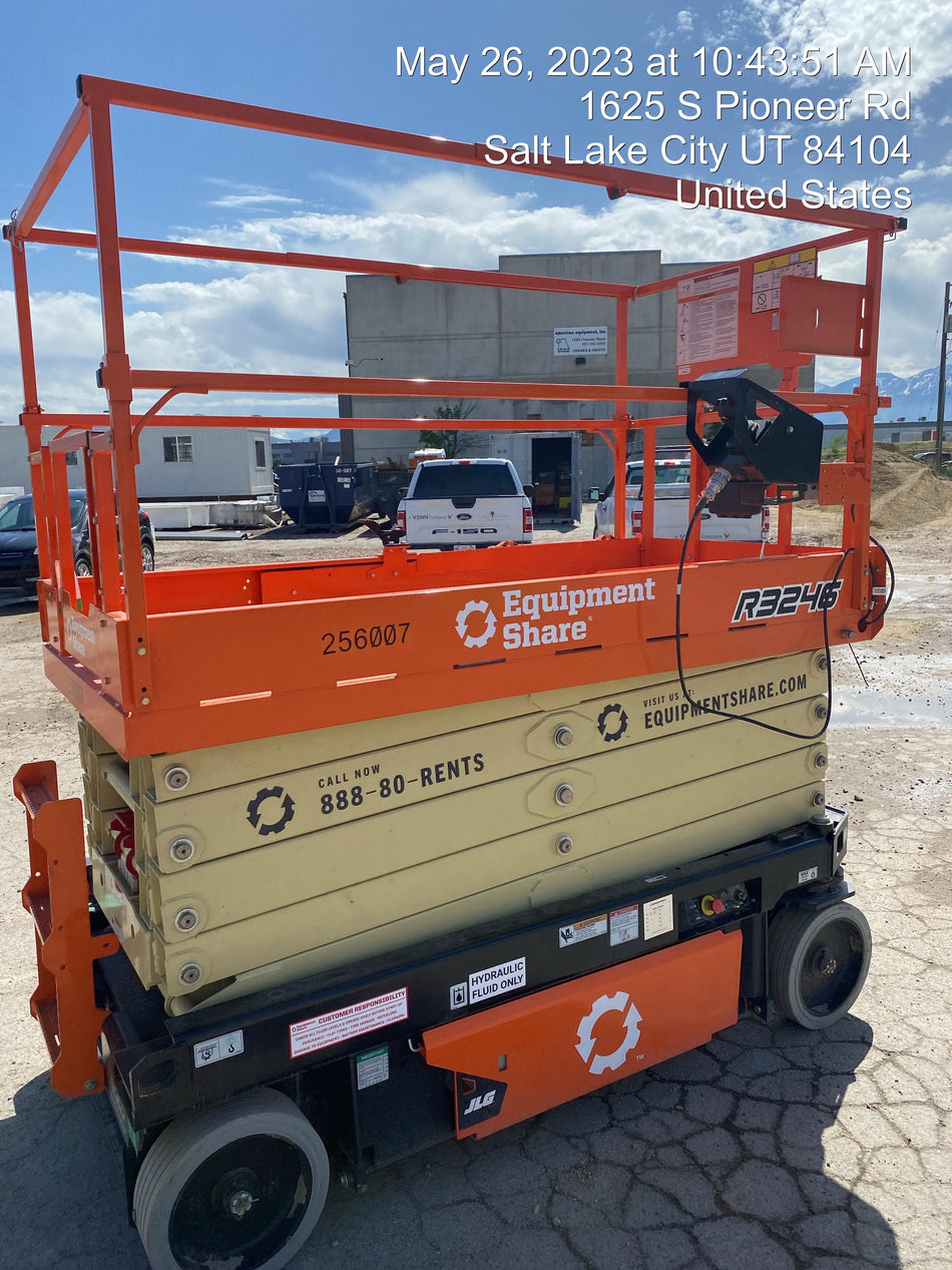 2022 JLG R3246