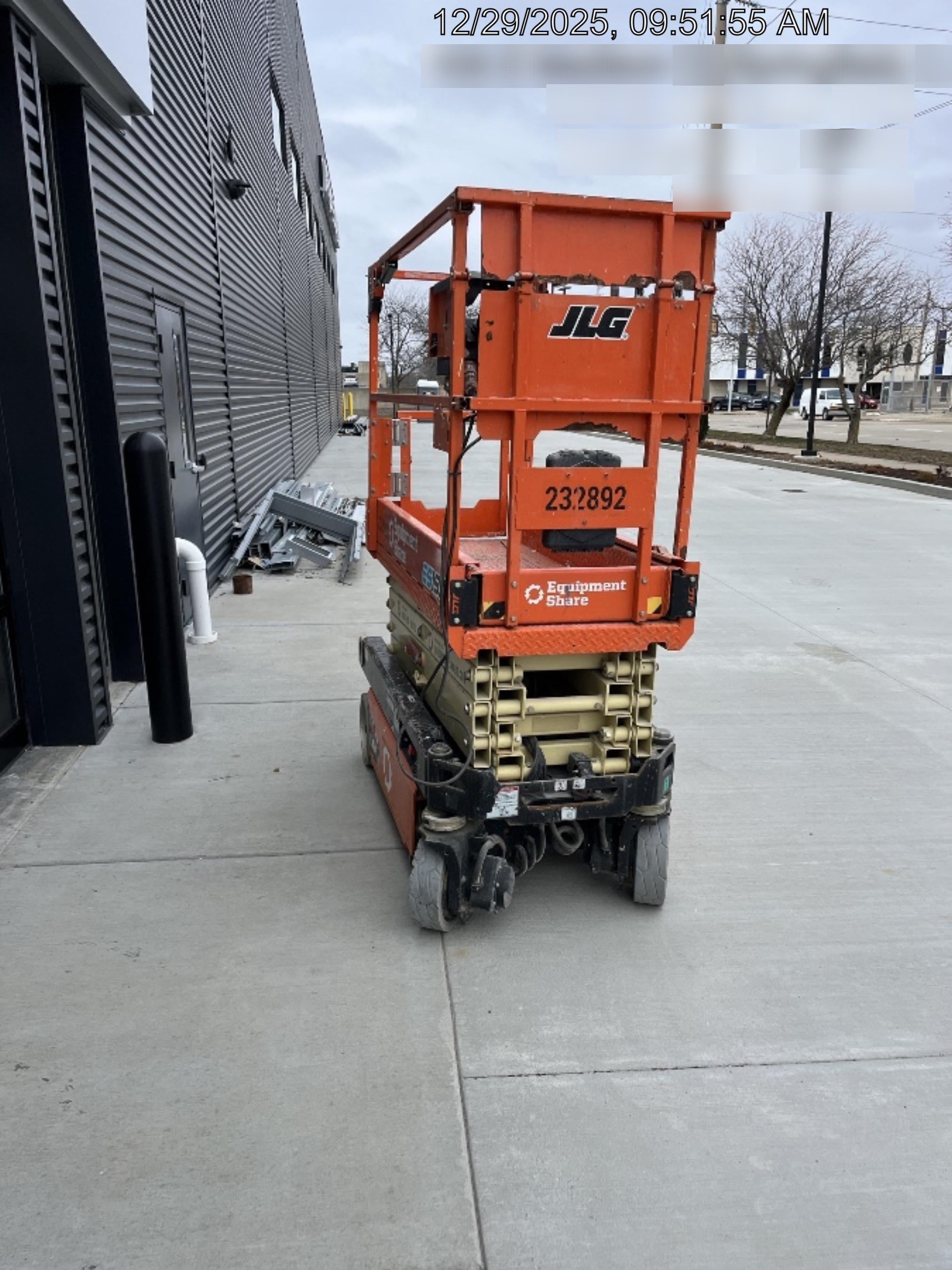 2022 JLG ES1932