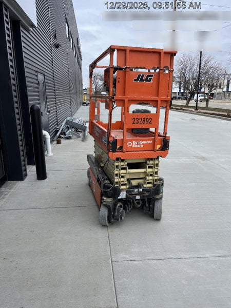 2022 JLG ES1932