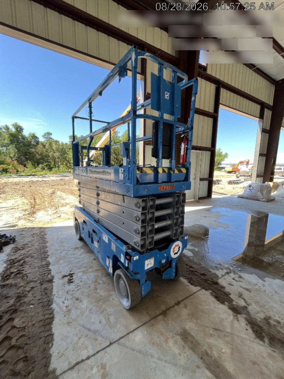 2022 GENIE GS-3232