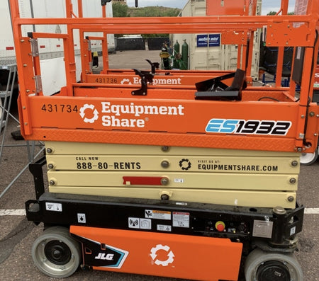 2024 JLG ES1932