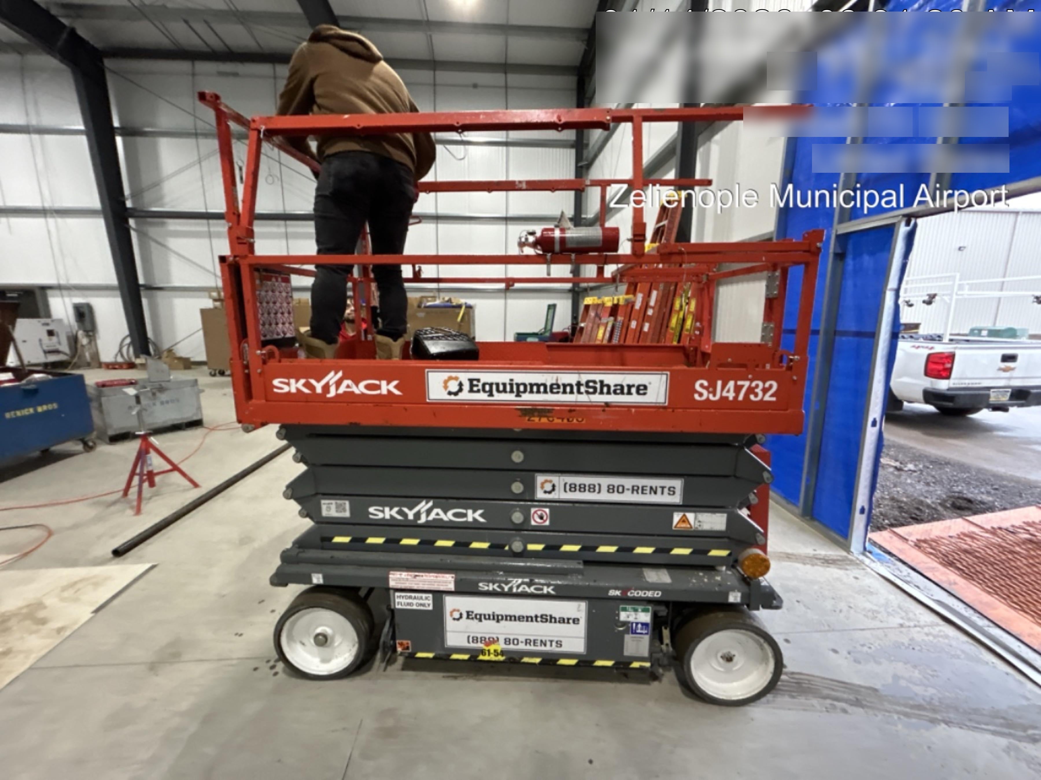 2023 SKYJACK SJ4732