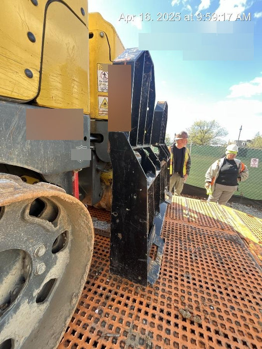 2021 TAKEUCHI 48" Pallet Forks - Takeuchi