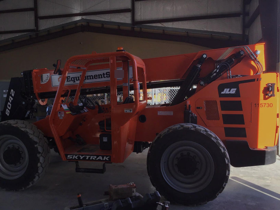 2020 Skytrak 8042 74 Hp, FF Tires, Work Lights, Beacon, Aux Hydraulics, Back up Alarm, Lifting Eye, ES Decals