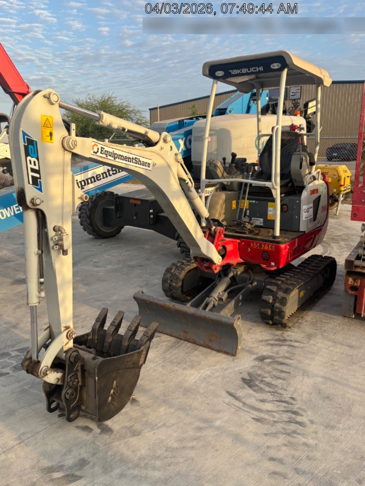 2023 TAKEUCHI TB20e