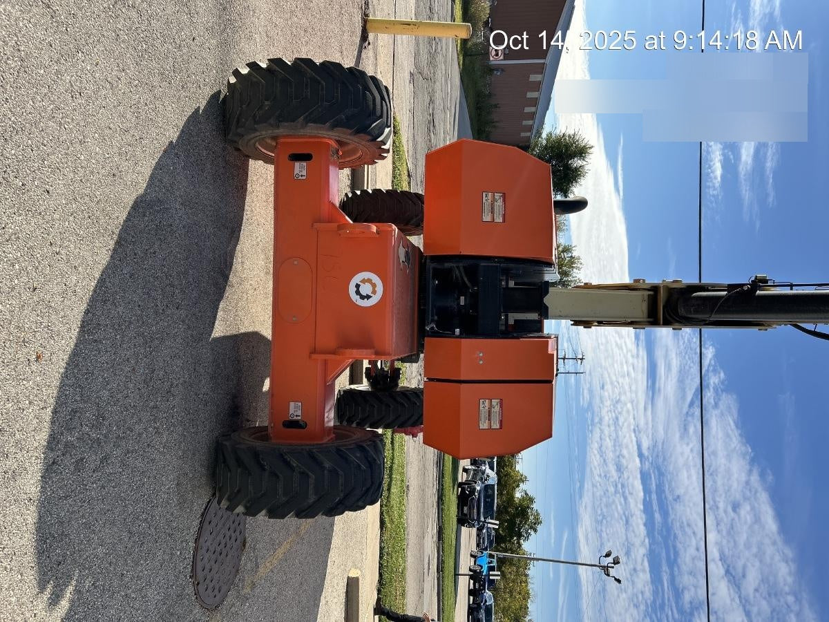 2022 JLG 860SJ