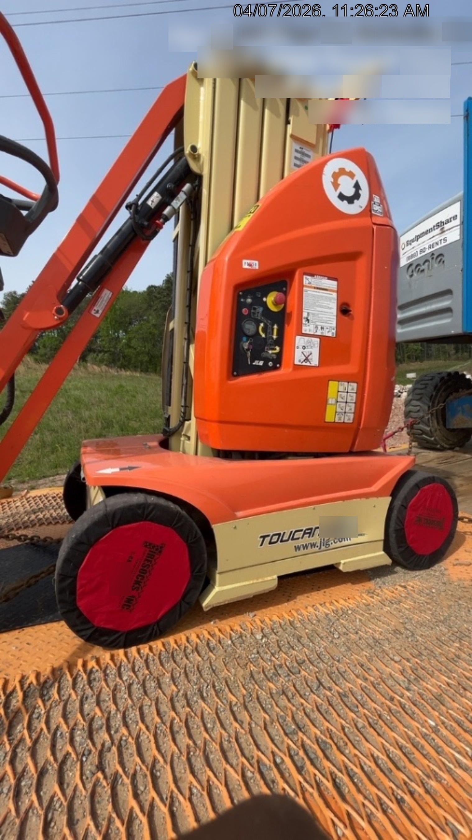 2022 JLG 26E
