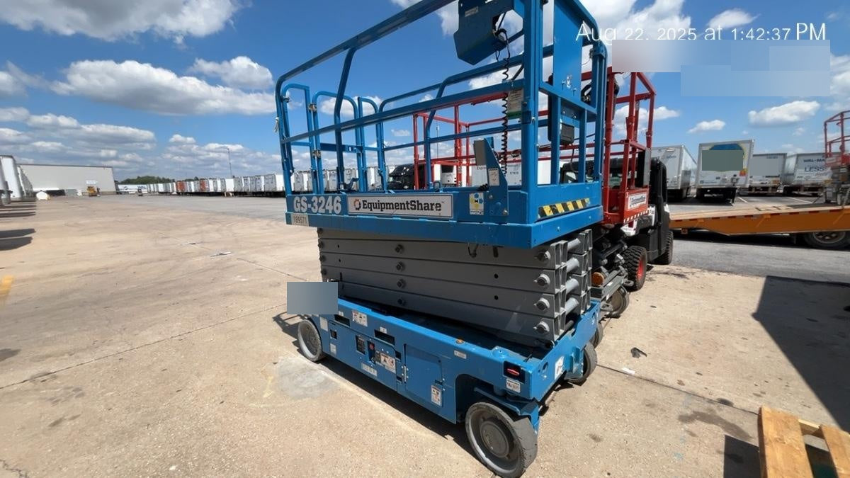 2021 GENIE GS-3246