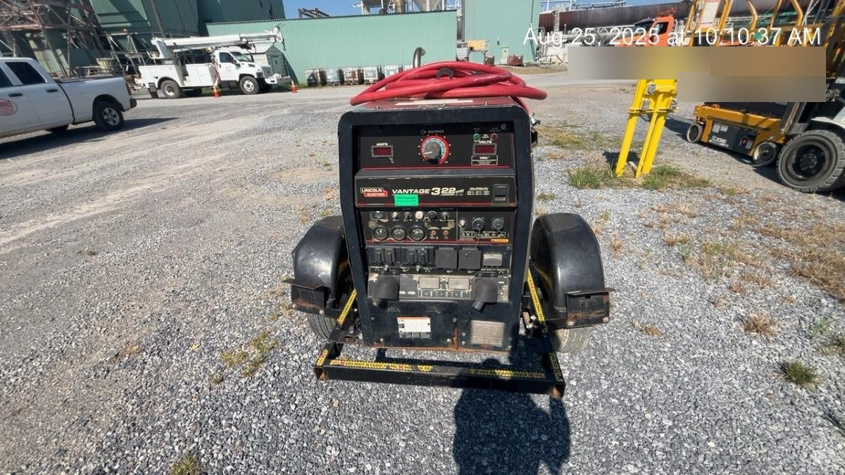 2019 Lincoln Electric Vantage 322 Welder Ready-Pak 3, Two wheel trailer, Fender and Light kit, Cable Rack
