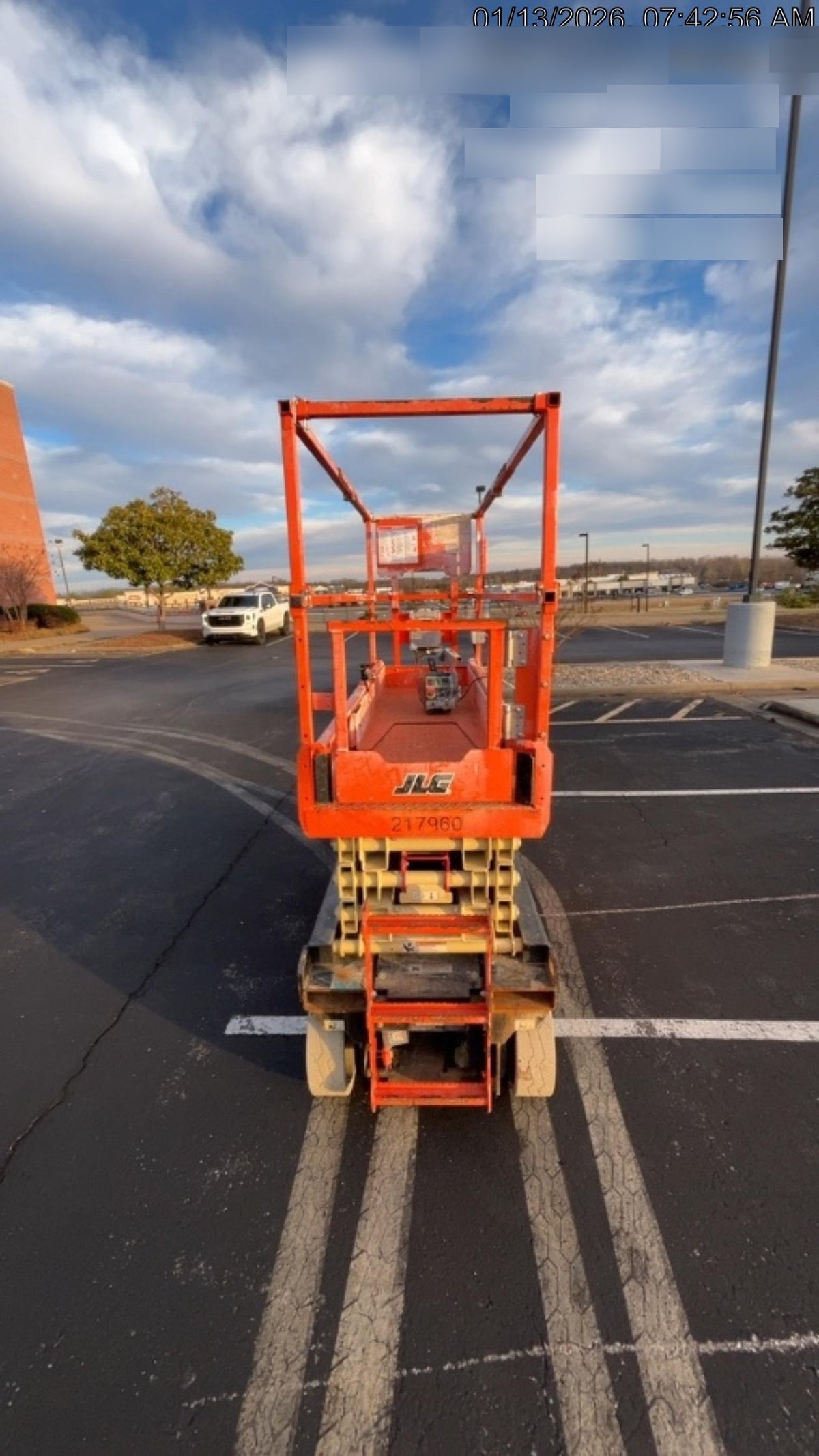2022 JLG ES2632