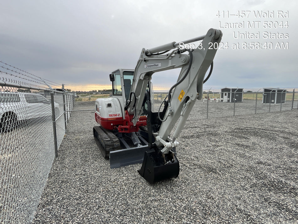 2024 TAKEUCHI TB250-2CR