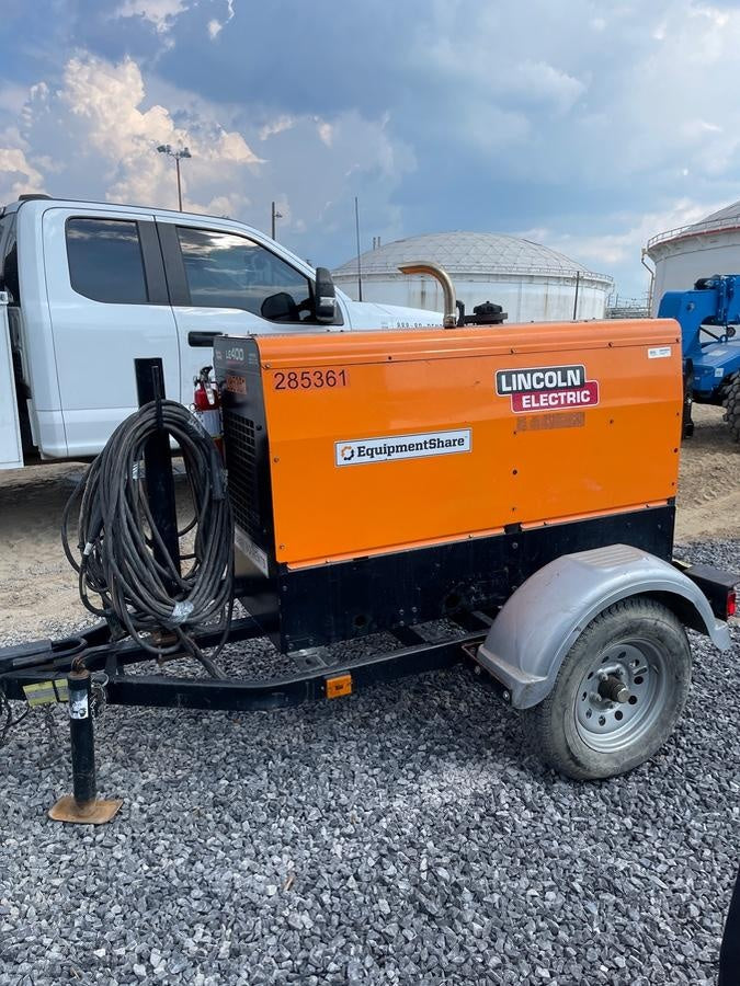2022 Lincoln Electric LE400 Kubota V1505, Trlr, Cable Rack, Light Kit, ES Decals, T3