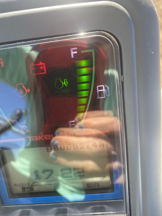 2021 TAKEUCHI TB235-2R