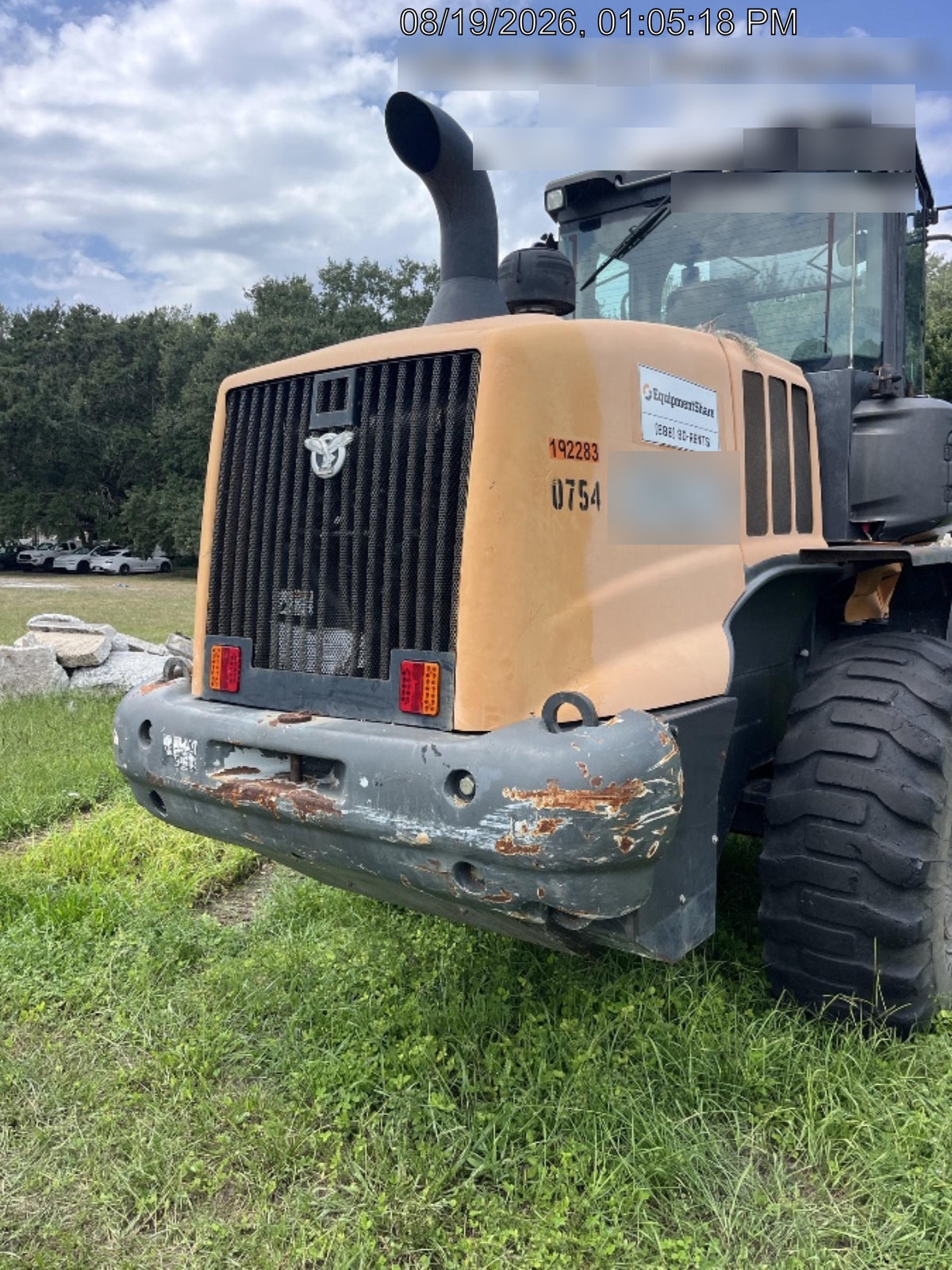2017 Case 621G CLOSED CAB, JRB 416 STYLE HYD COUPLER