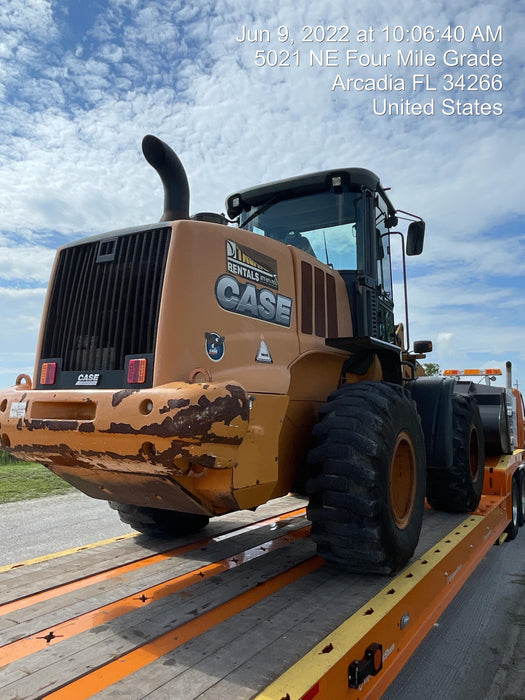 2015 Case 621F CLOSED CAB, JRB 416 STYLE HYD COUPLER