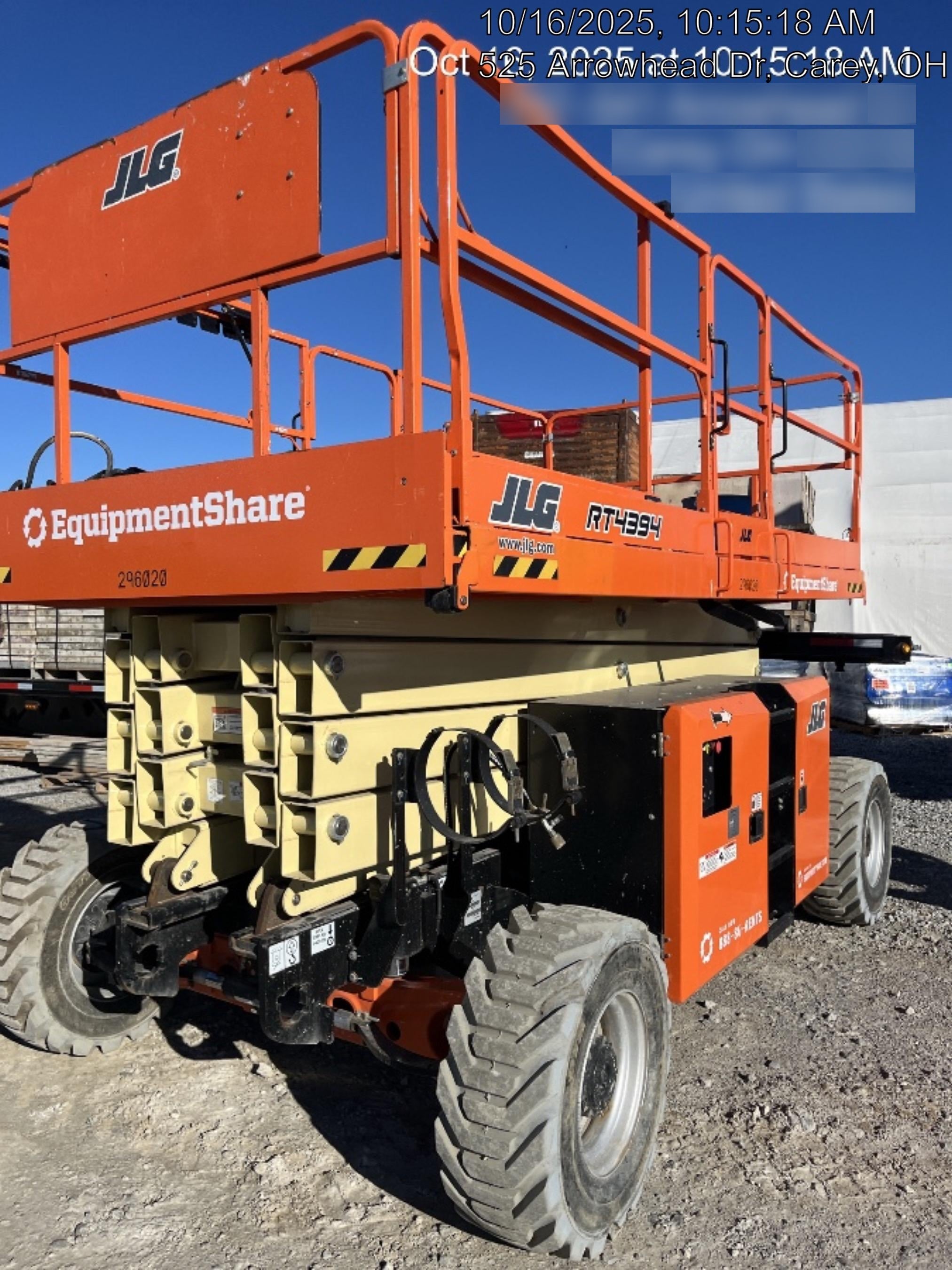 2023 JLG RT4394