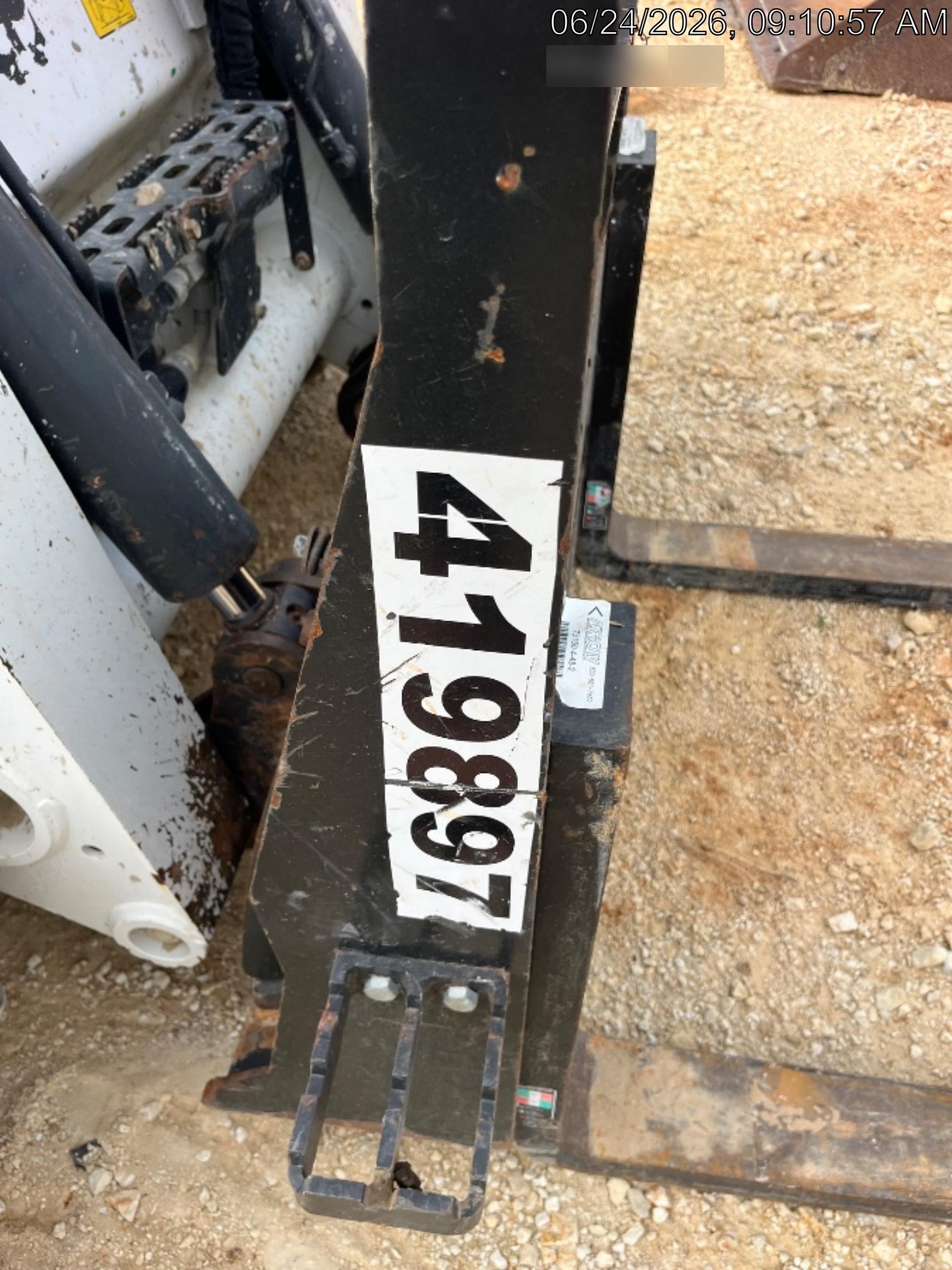 2024 ARROW MATERIAL HANDLING F5100CB