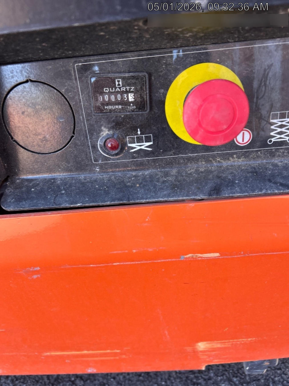 2024 JLG ES1932
