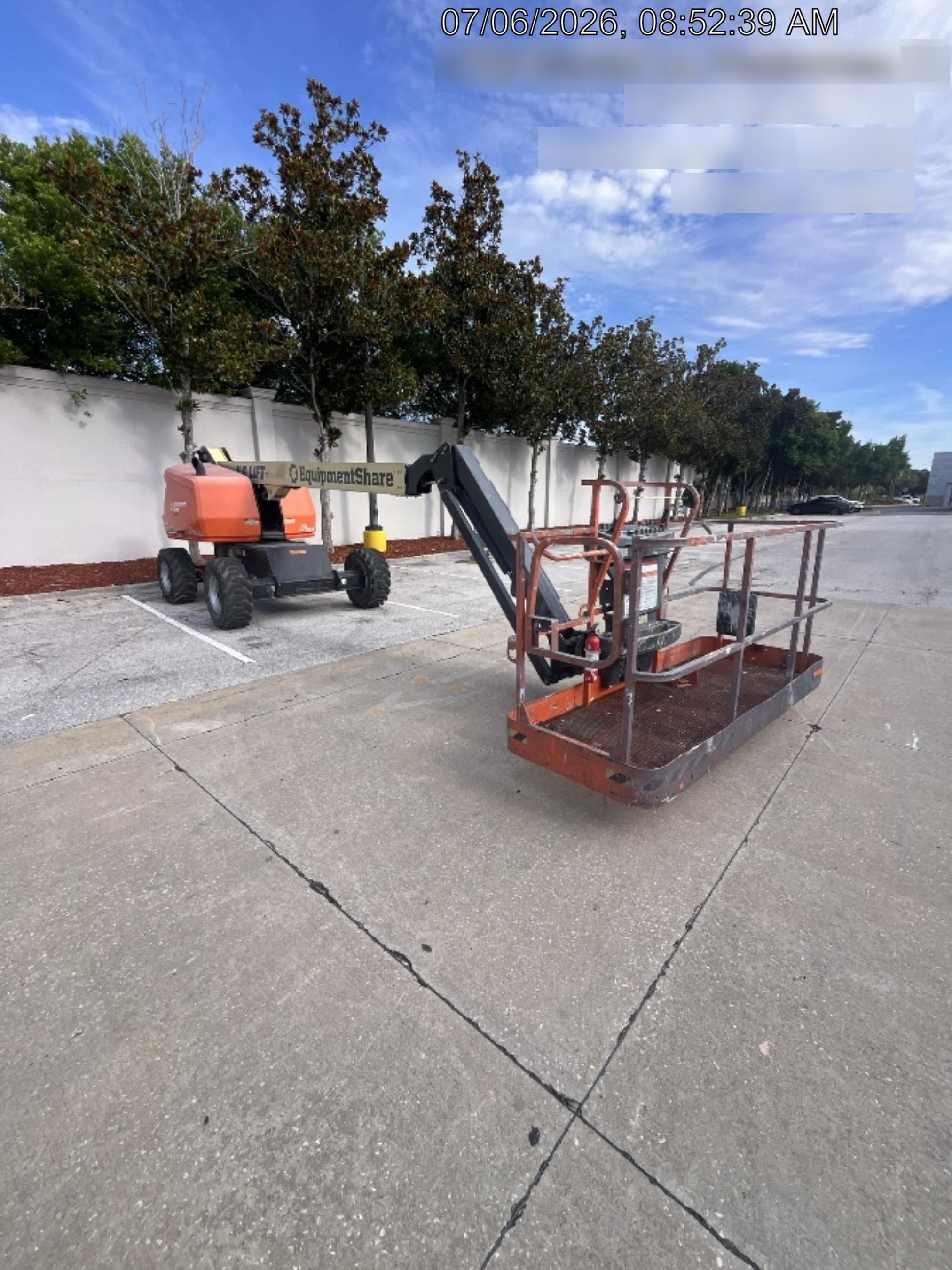 2023 JLG 460SJ