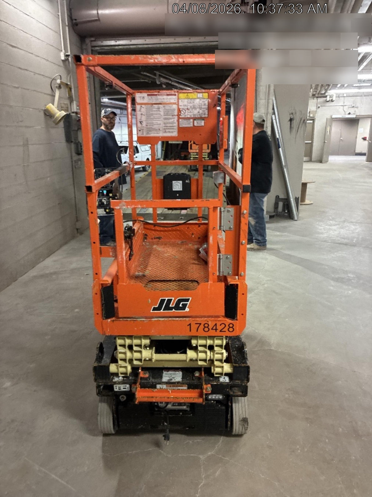 2021 JLG ES1330L