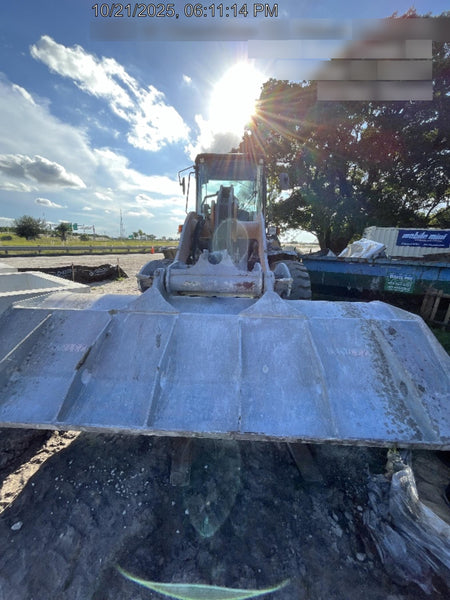 2018 CASE 521G