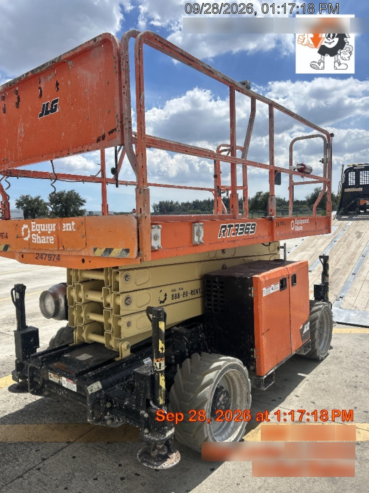 2022 JLG RT3369