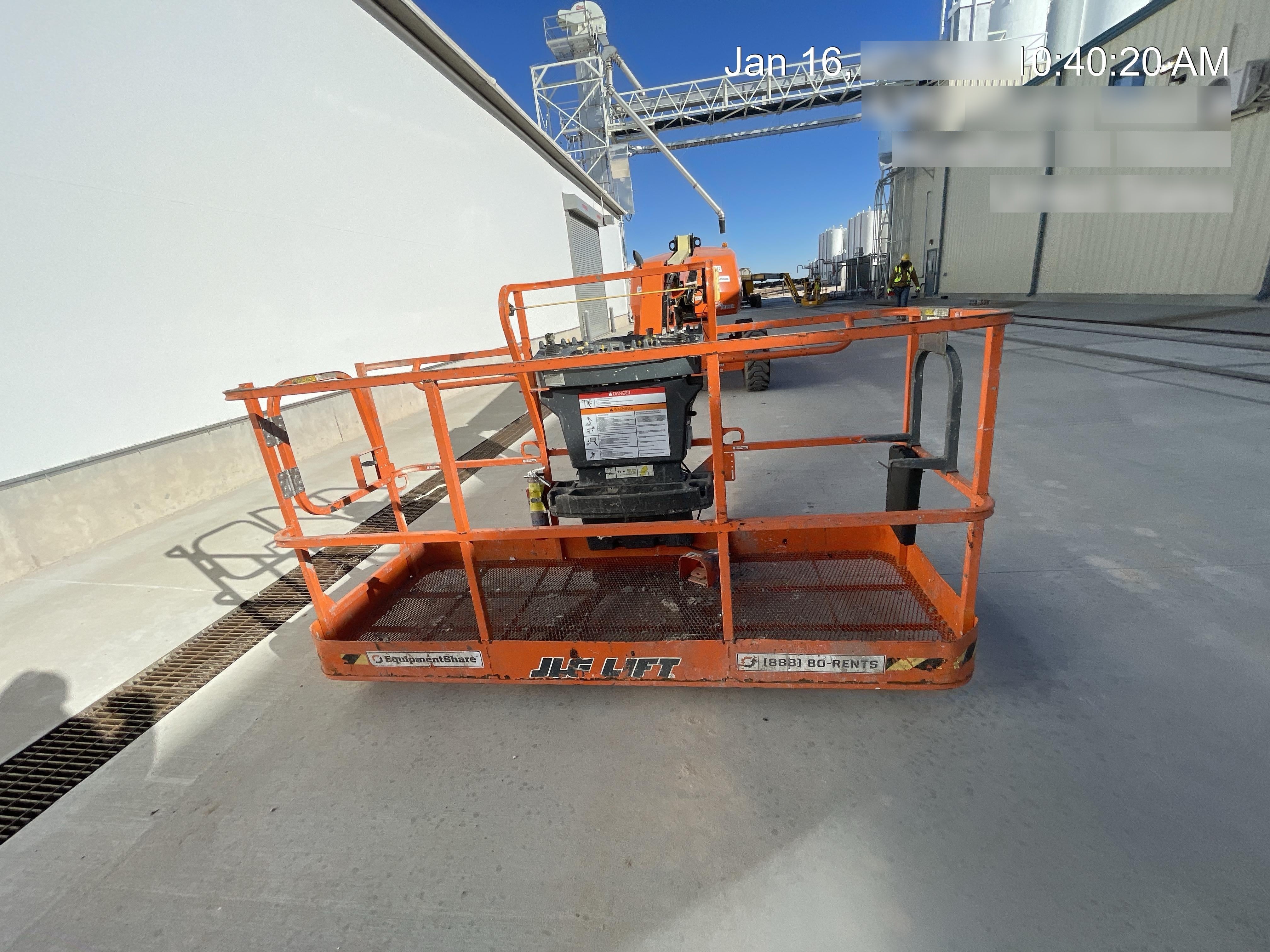 2021 JLG 460SJ