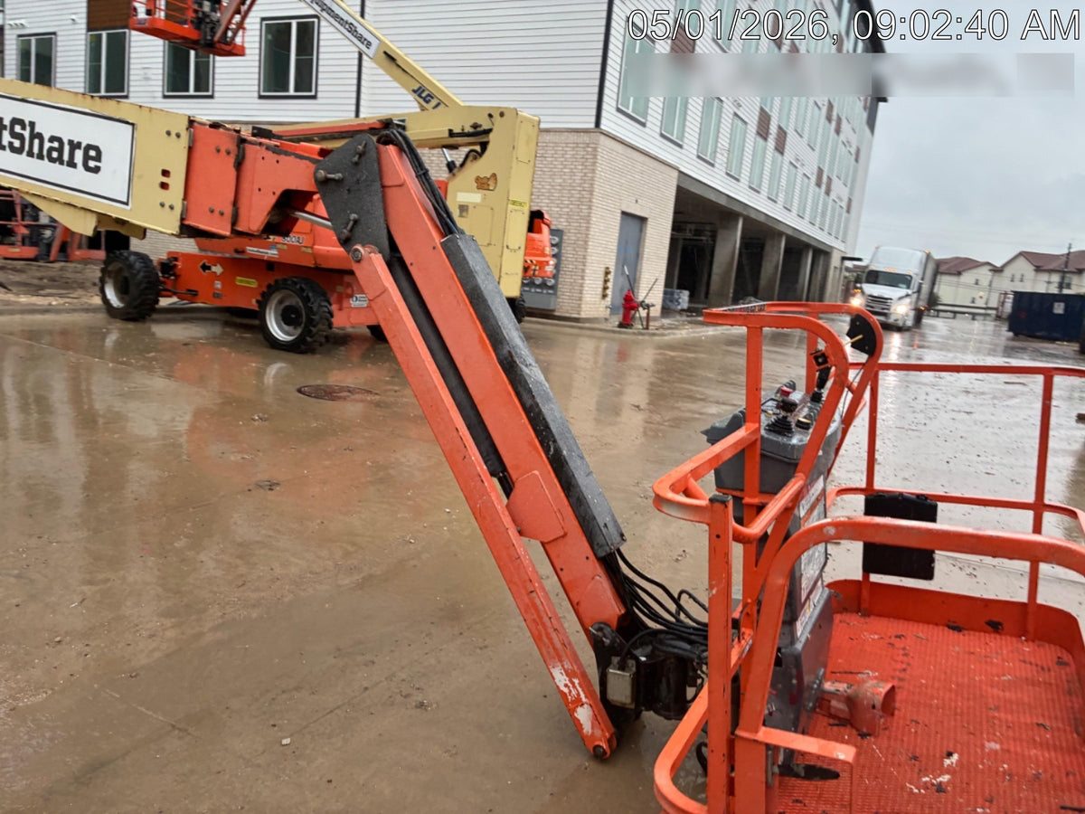 2019 JLG 860SJ