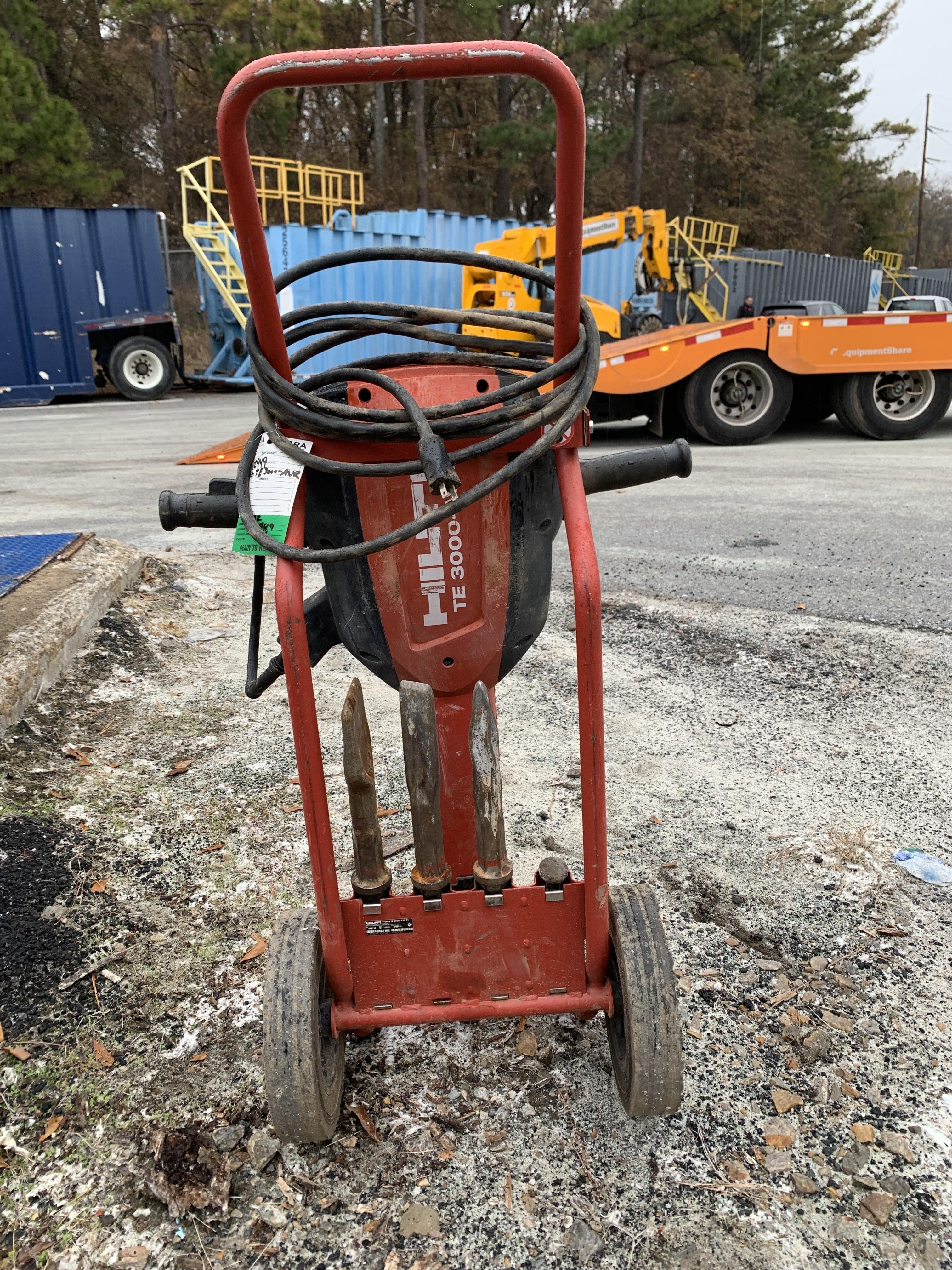 2020 HILTI TE 3000-AVR