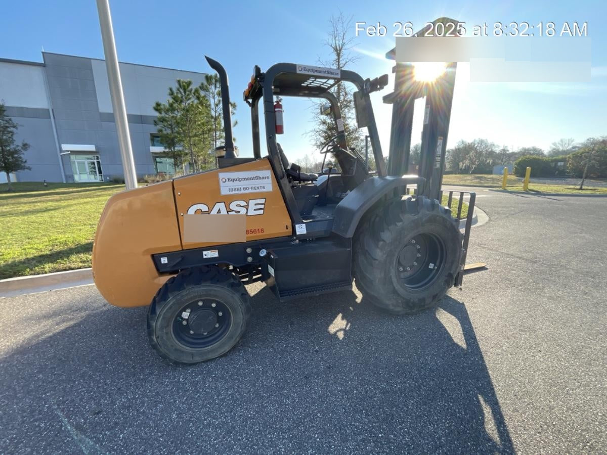 2023 CASE 588H